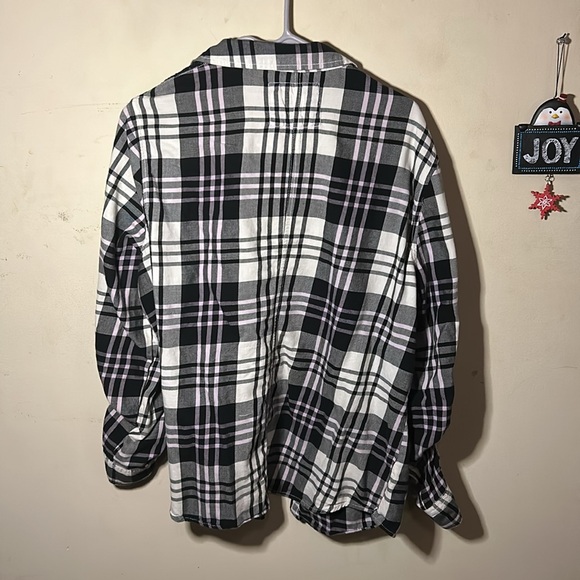 Black and white plaid button down long sleeve Arizona jean company shirt - Picture 2 of 3